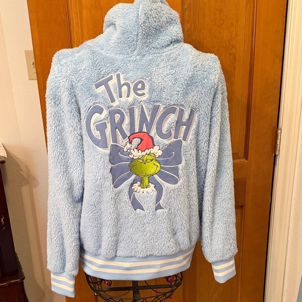 ✅✅✅BOGOHO ✅✅✅Baby Blue Dr. Seuss GrinchFuzzy Hoodie with Character Patch-Medium - Picture 8 of 12